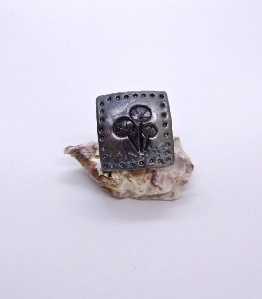 Metalic silver